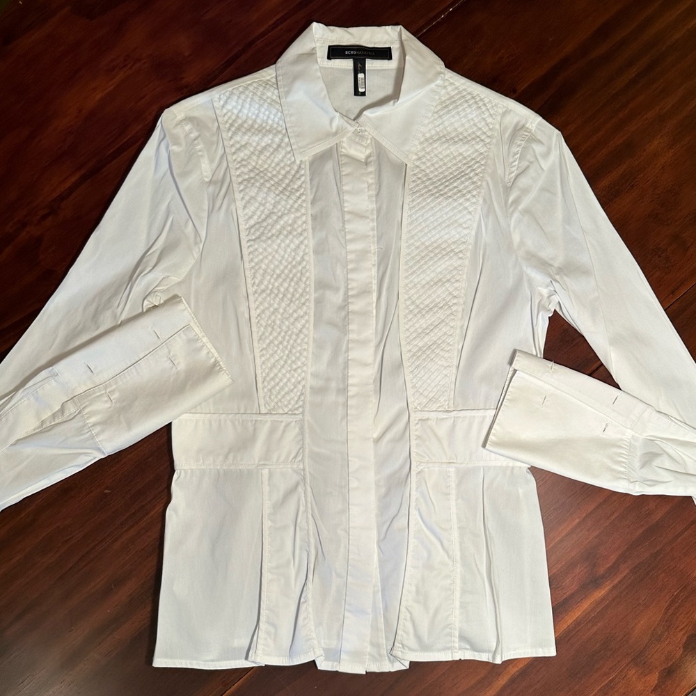 BCBG Maxaria White Pintuck Long Sleeve Collared 2 Button Cuffs Blouse